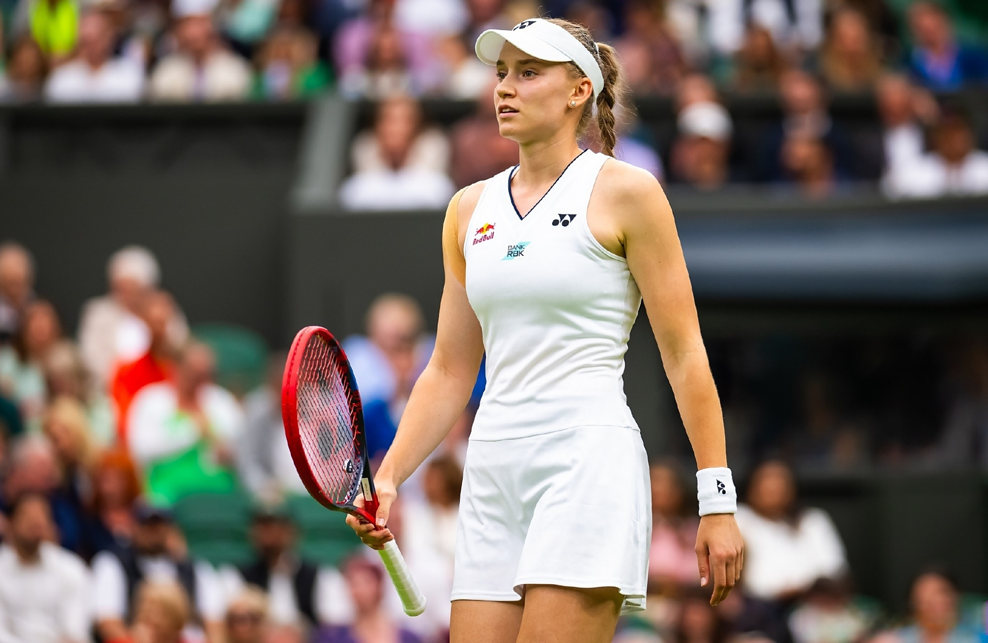 全队有七名 全队有七名